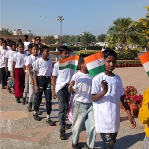 Vijay Diwas Educational Picnic with Akshar Kaksha Students