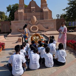 Vijay Diwas Educational Picnic with Akshar Kaksha Students