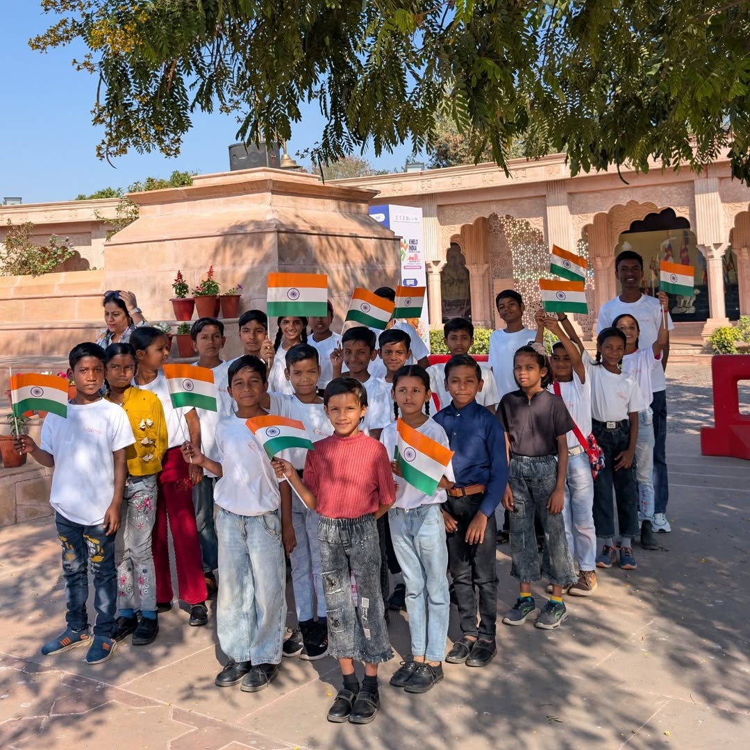 Vijay Diwas Educational Picnic with Akshar Kaksha Students